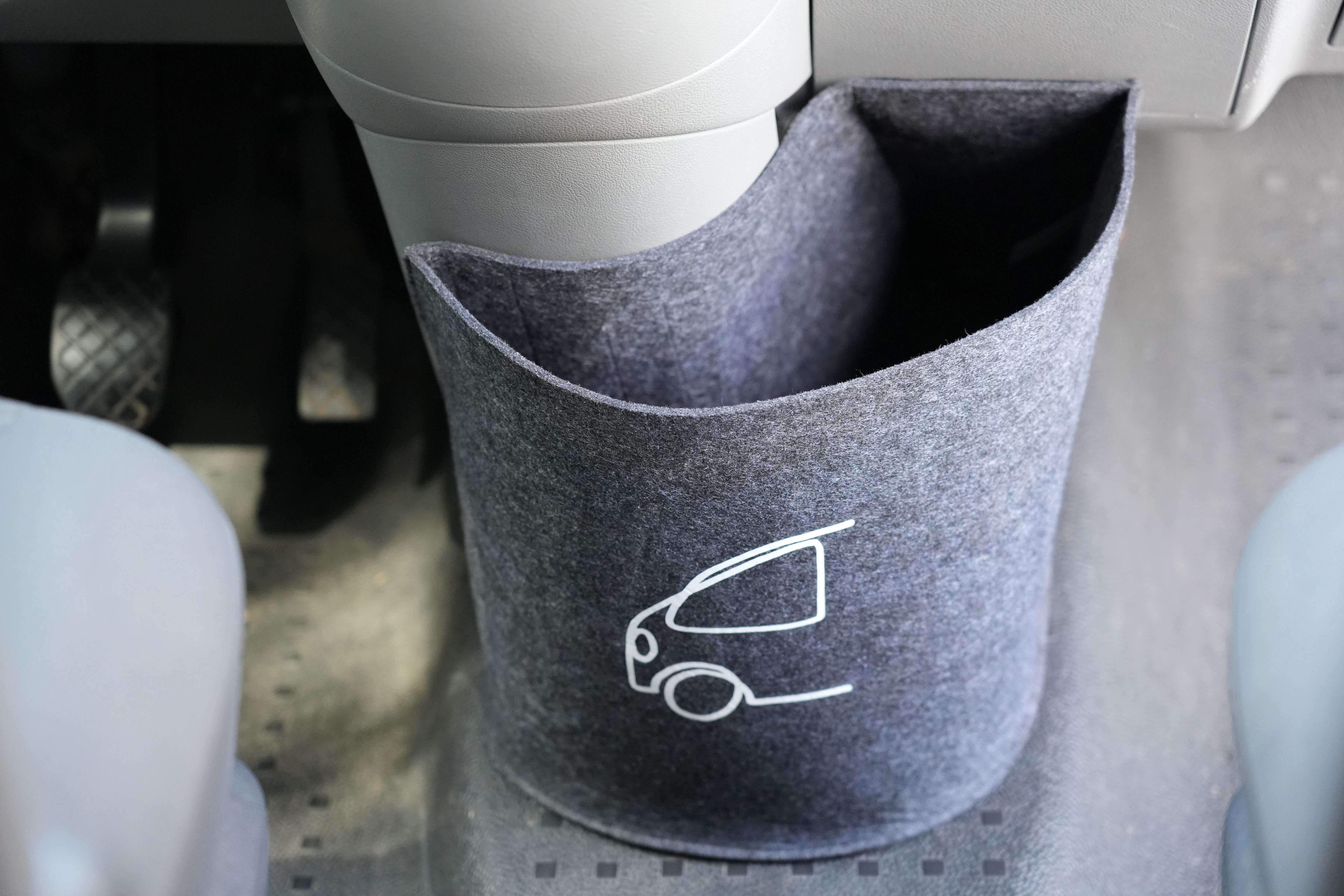 Filztasche "Fritz" für den Fußraum im Cockpit