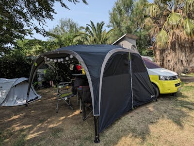 BusBoxx Support de hayon VW T5 / T6 - Accessoires de camping Berger Camping
